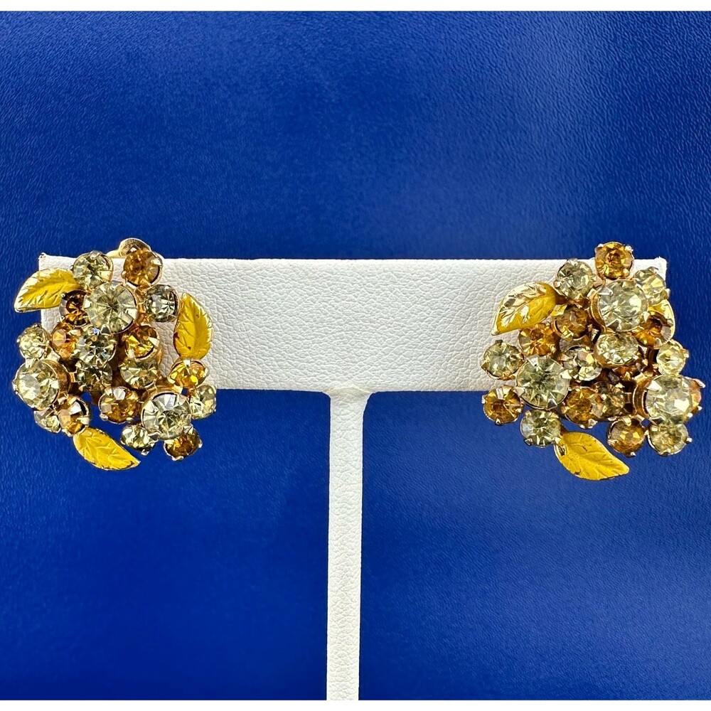 Vintage Weiss Rhinestone Earrings Yellow Enamel Flower Cluster Gold Tone Clip On